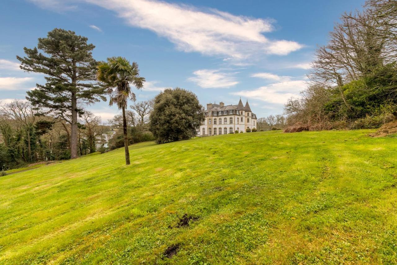Chateau De Locqueran Pierres Et Filets Bleus Audierne Exterior foto